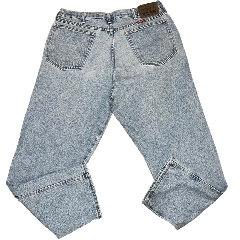 Wrangler Men's Denim Jeans Light Wash Size 34 Straight Leg - Picture 2 of 3